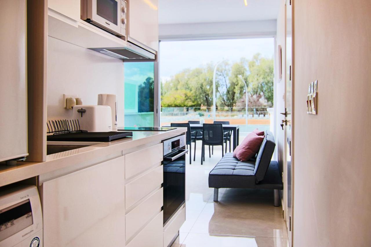 Phaedrus Living - Seaside Luxury Flat Harbour 103 Apartment Paphos ภายนอก รูปภาพ