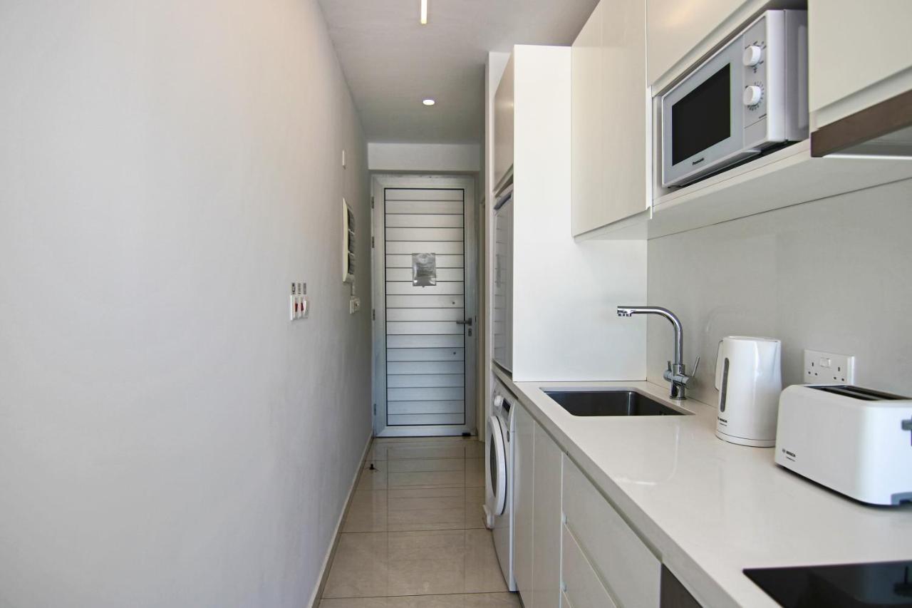 Phaedrus Living - Seaside Luxury Flat Harbour 103 Apartment Paphos ภายนอก รูปภาพ