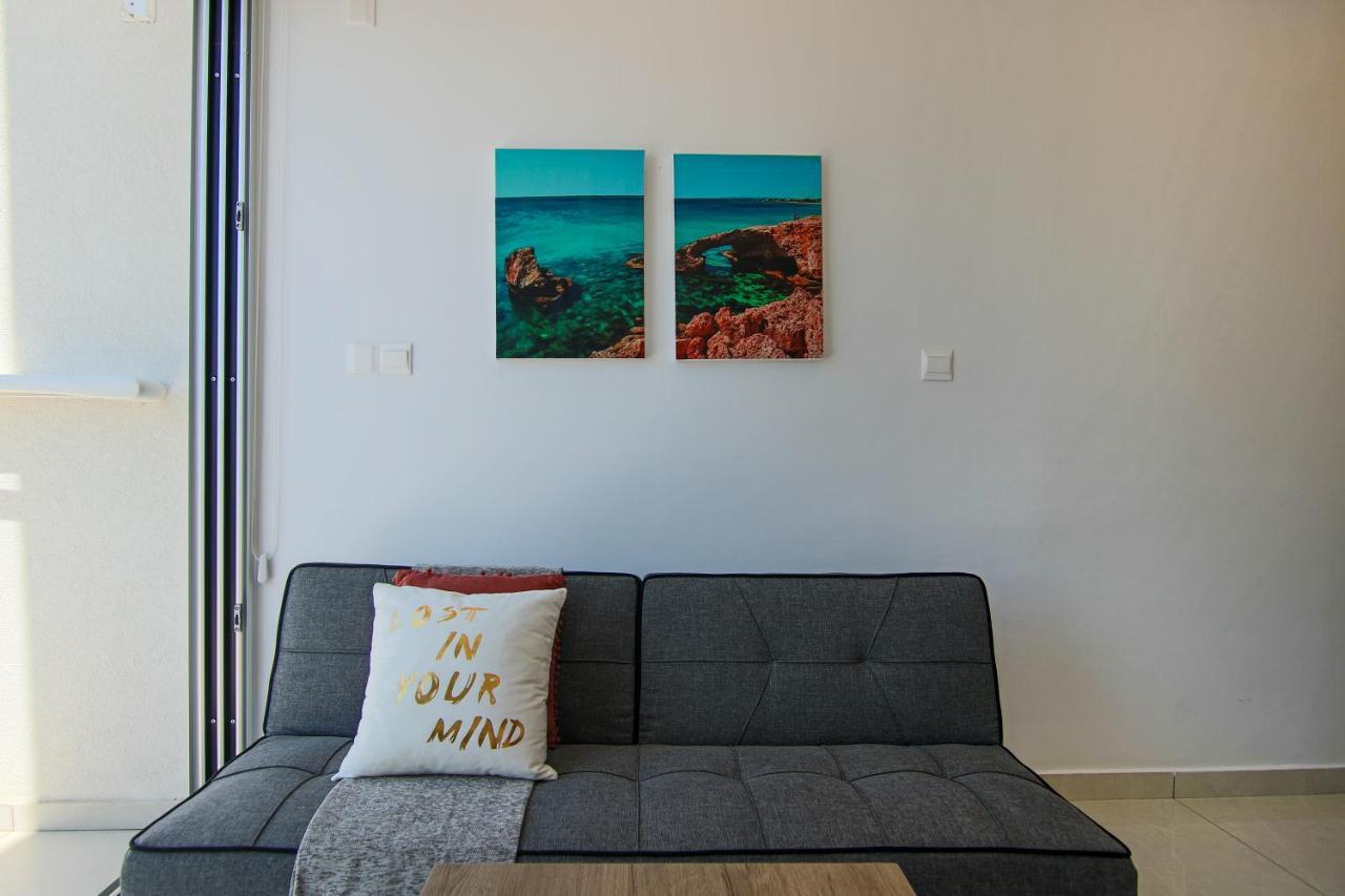 Phaedrus Living - Seaside Luxury Flat Harbour 103 Apartment Paphos ภายนอก รูปภาพ